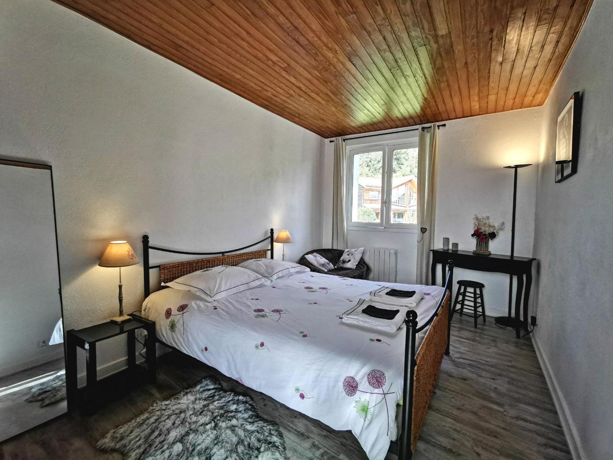 Grande Maison Au Coeur D'Un Village Historique Avec Terrasse Et Wifi Inclus - Fr-1-582-308 Saint-Vidal 외부 사진